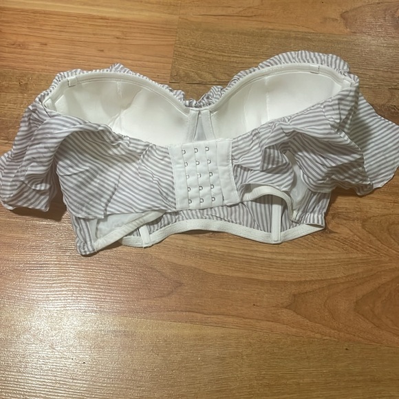 Victoria Secret - strapless bra/top 💜 - Picture 2 of 3